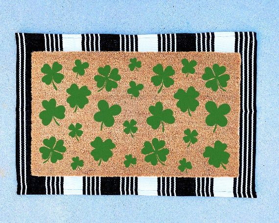 Saint Patrick's Day Decor, St Patrick's Day Doormat, Clover Decor, Clover Door Mat, Welcome Mat, Custom Door Mat, St. Patrick's Day Gifts