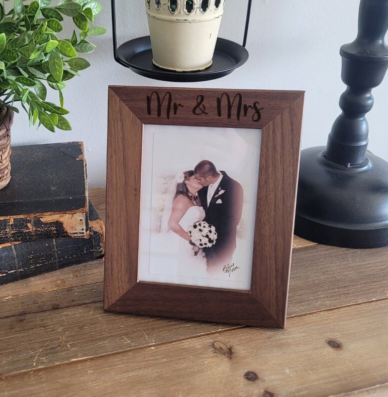 Engraved Photo Frame | 4x6 5x7 8x10 Picture Frame | Engagement Picture Frame | Couple Wedding Photo Frame | Family Personalized Photo Frame